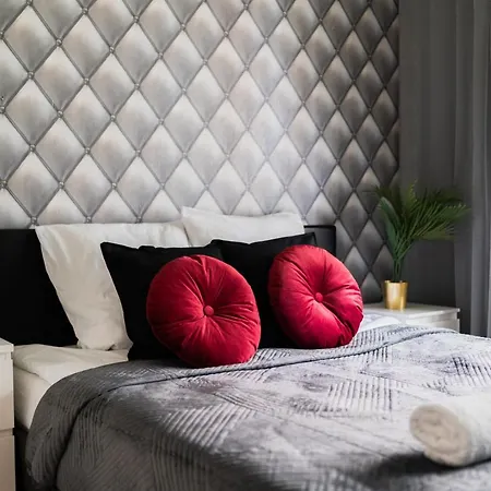 New Old Town - 3 - 7 People - Parking Place - Kosciuszki Street Wroclaw